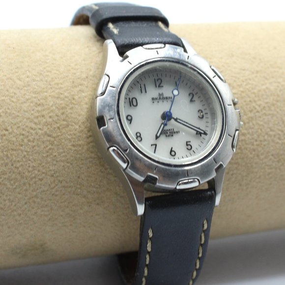 Skagen Accessories Vintage Skagen Womens Aktiv Casual Retro Silver